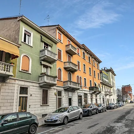 20min Duomo Il Tuo Posto Letto A بيت شباب ميلان